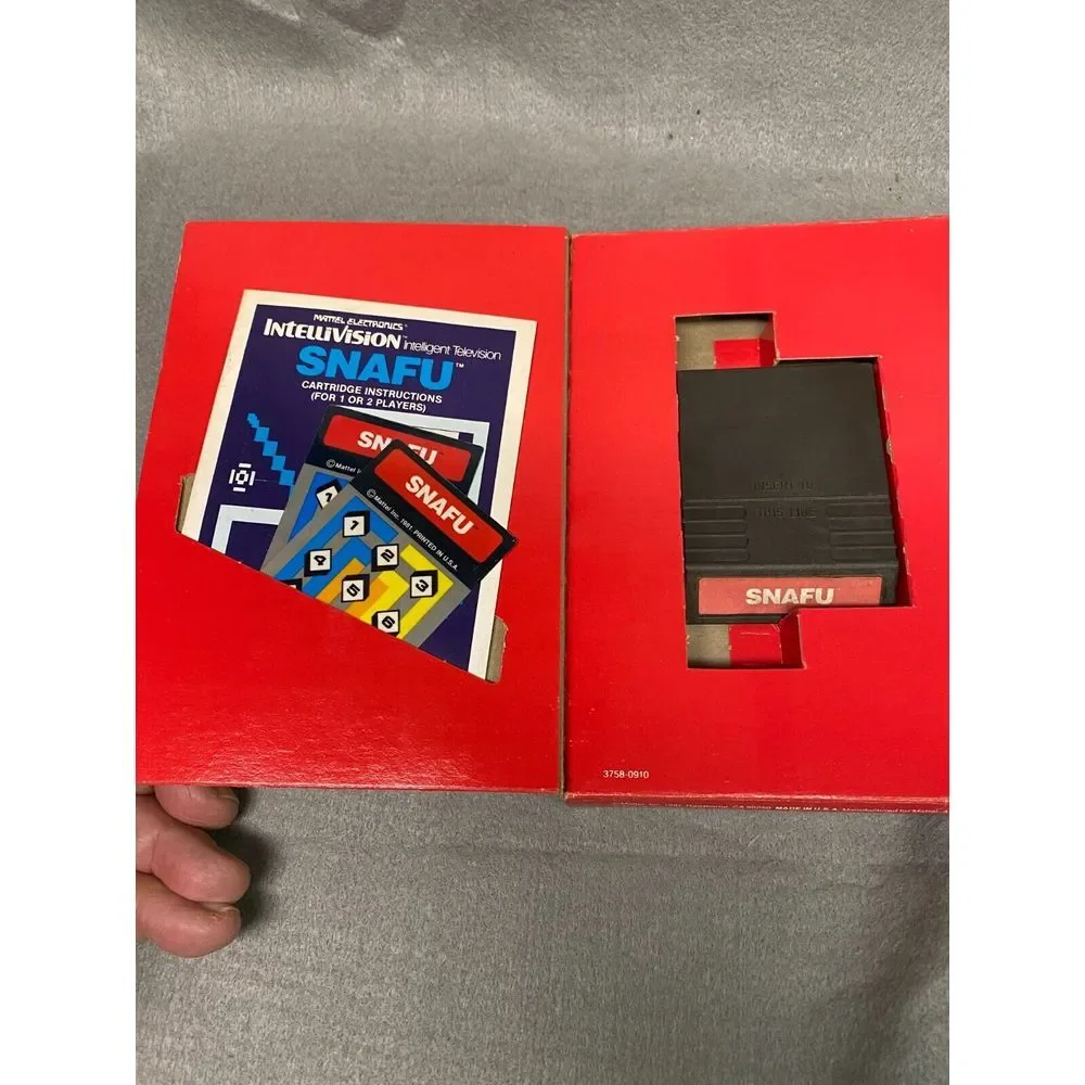 VTG INTELLIVISION GAMES LOT OF 5 SNAFU,TRON DEADLY DISCS,SPACE BATTLE,PGA GOLF +